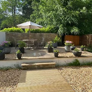 2-bedroom-apartment-with-garden-lansdown-bath.tophotelsbath.com/